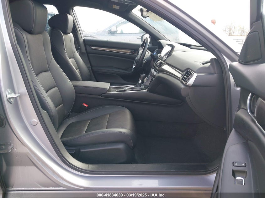 2022 HONDA ACCORD VIN: 1HGCV1F3XNA022001