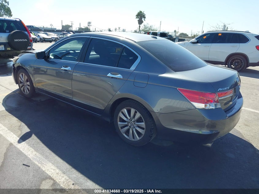 2012 HONDA ACCORD VIN: 1HGCP3F83CA010271