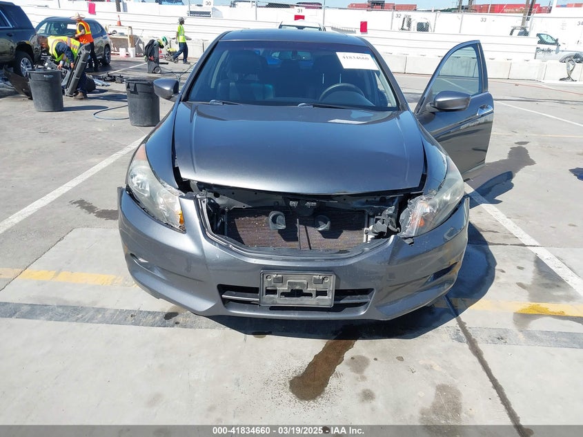2012 HONDA ACCORD VIN: 1HGCP3F83CA010271