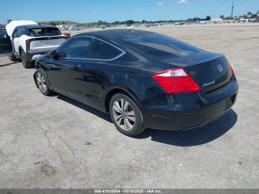 2009 HONDA ACCORD VIN: 1HGCS12889A015550