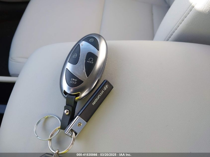 2025 Hyundai Kona Sel VIN: KM8HB3AB1SU215294 Lot: 41835866