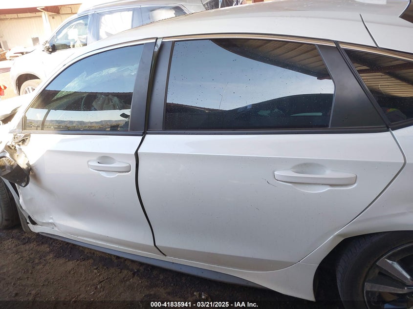 2024 HONDA CIVIC VIN: 19XFL1H7XRE016123