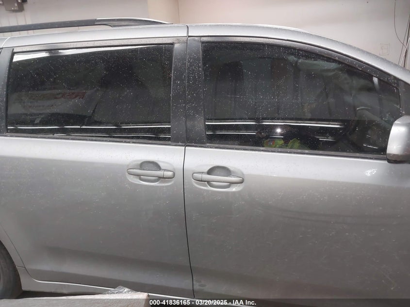 2020 TOYOTA SIENNA VIN: 5TDKZ3DC2LS065051