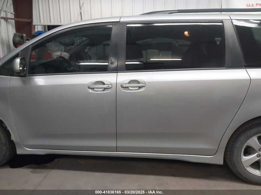 2020 TOYOTA SIENNA VIN: 5TDKZ3DC2LS065051