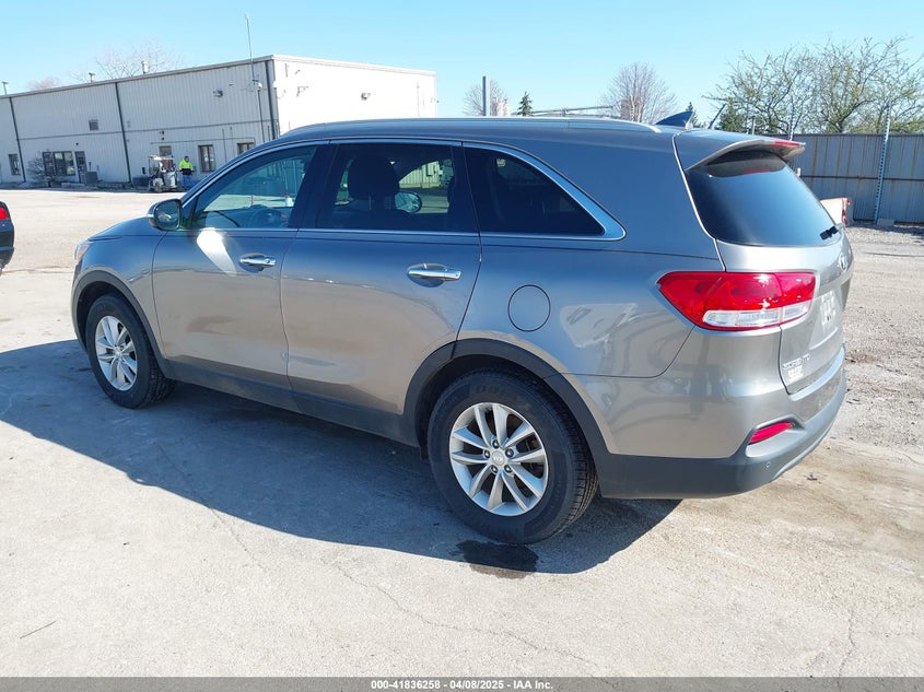 2017 KIA SORENTO VIN: 5XYPG4A3XHG204532