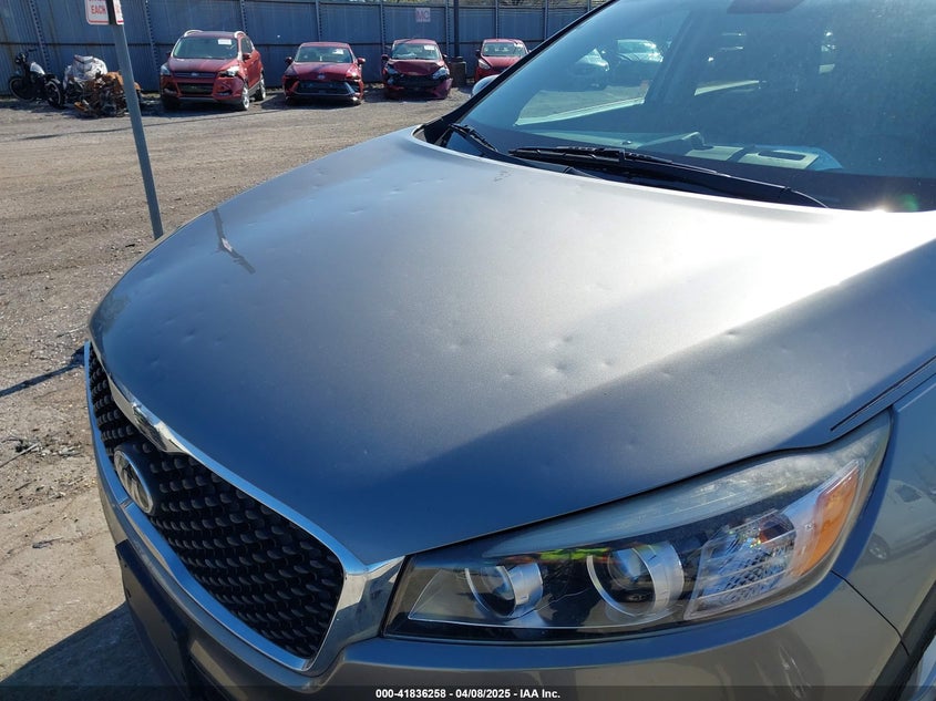 2017 KIA SORENTO VIN: 5XYPG4A3XHG204532