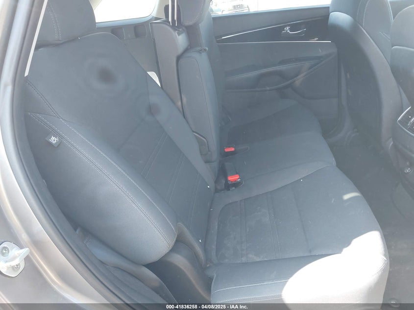 2017 KIA SORENTO VIN: 5XYPG4A3XHG204532