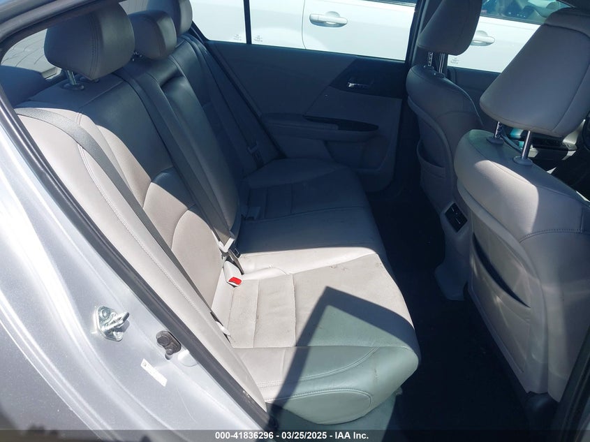 2014 HONDA ACCORD VIN: 1HGCR2F84EA283615