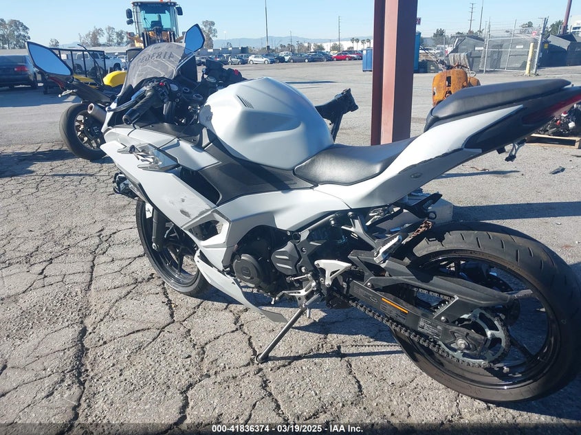 2024 KAWASAKI EX500 - ML5EXGG11RDA27381