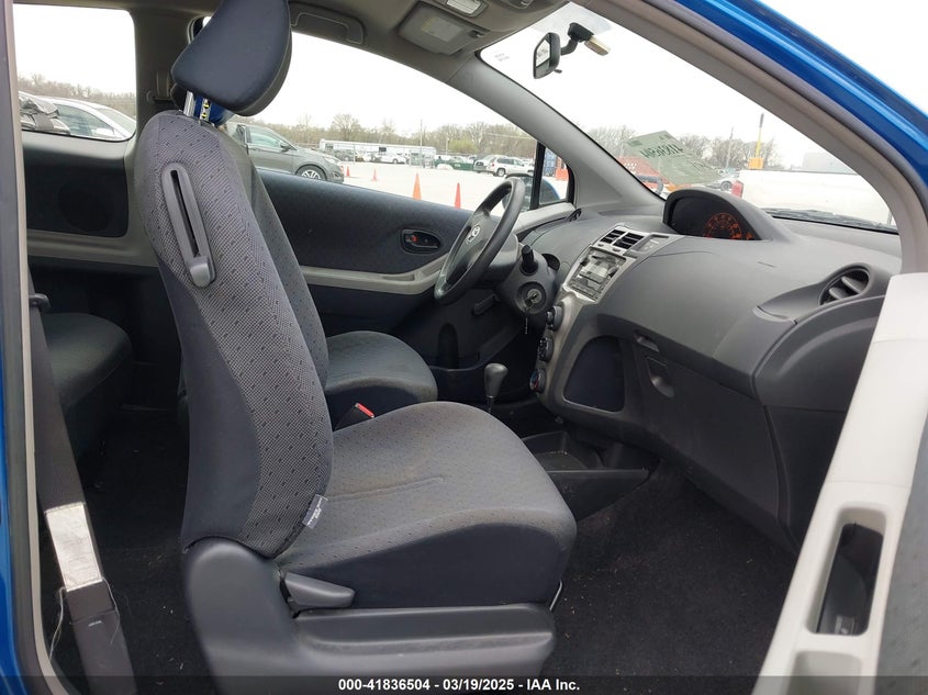 2009 TOYOTA YARIS VIN: JTDJT903695247842
