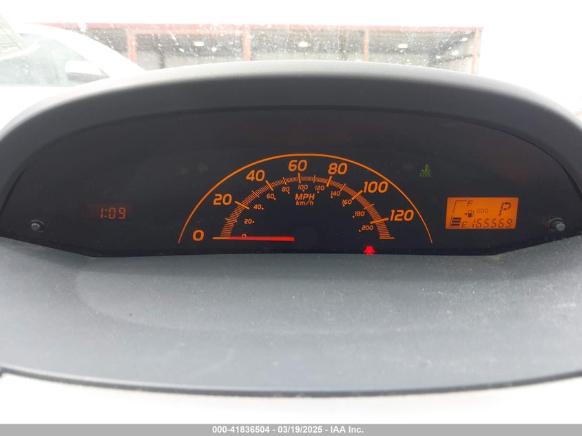 2009 TOYOTA YARIS VIN: JTDJT903695247842