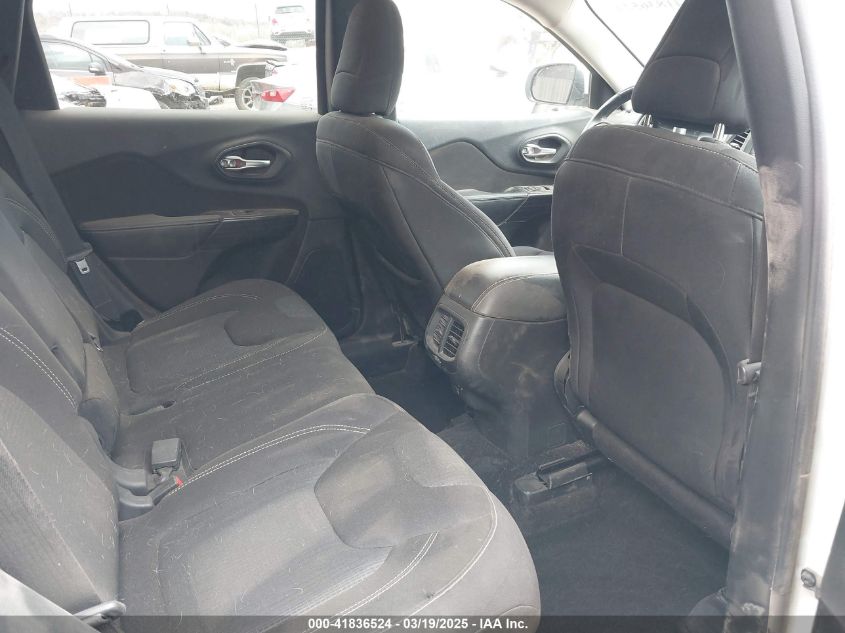 2015 Jeep Cherokee Latitude VIN: 1C4PJMCS1FW541757 Lot: 41836524