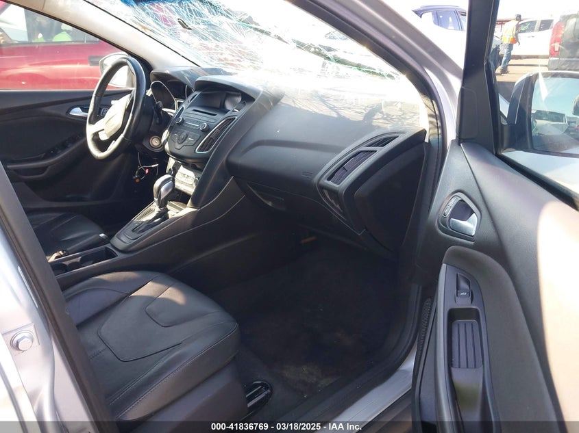 2016 FORD FOCUS VIN: 1FADP3K23GL344403