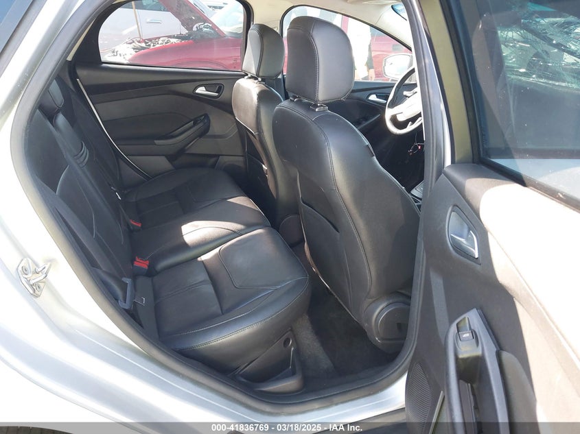 2016 FORD FOCUS VIN: 1FADP3K23GL344403