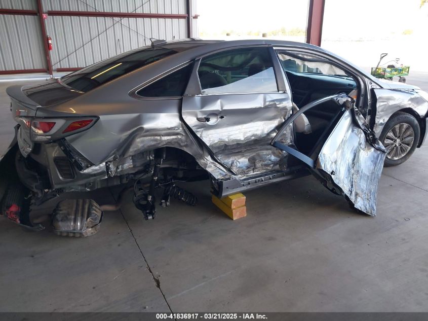 2016 Hyundai Sonata Hybrid Se VIN: KMHE24L19GA041755 Lot: 41836917