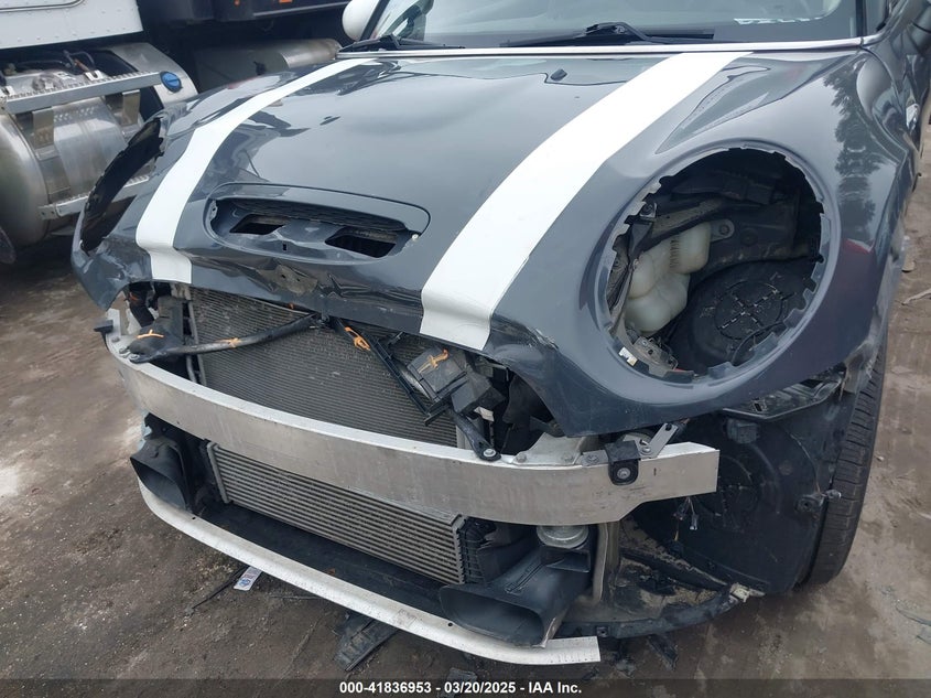 2015 MINI HARDTOP VIN: WMWXP7C54F2A41531