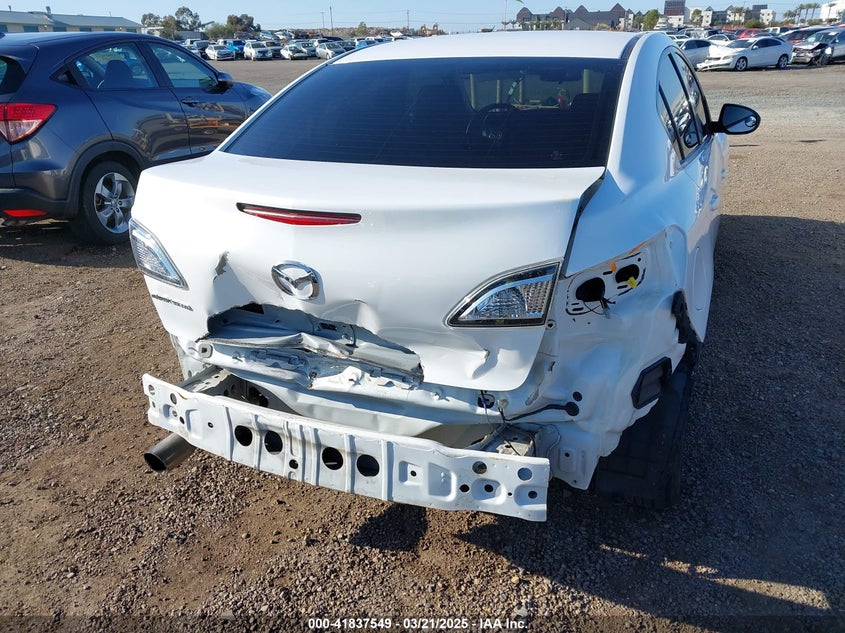 2013 MAZDA MAZDA3 VIN: JM1BL1U83D1701170