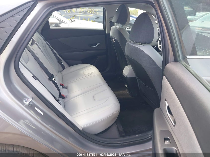 2025 HYUNDAI ELANTRA VIN: KMHLP4DG0SU874718