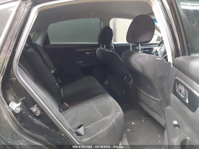 2013 NISSAN ALTIMA VIN: 1N4AL3AP7DC104388