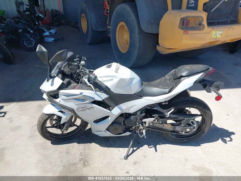 2025 KAWASAKI EX500 - ML5EXGG16SDA53321