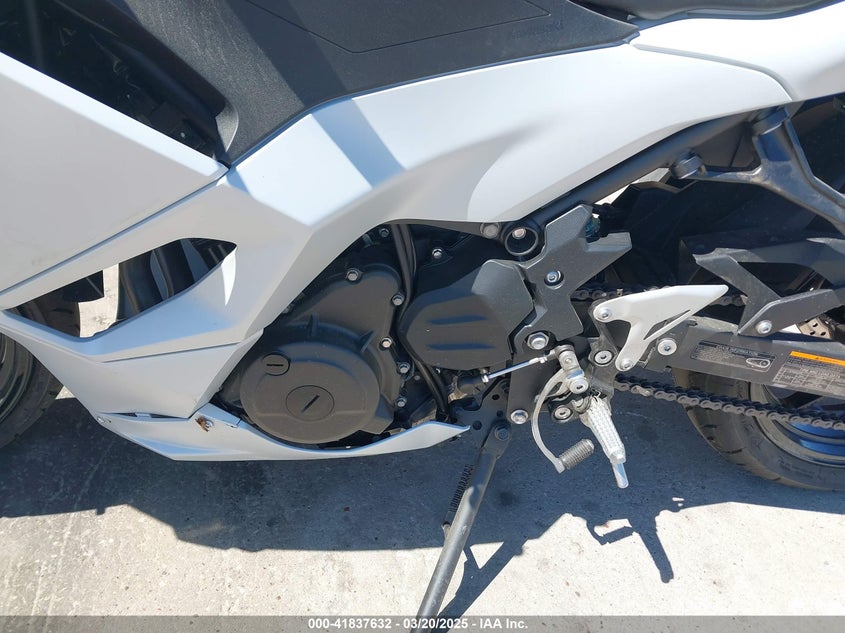 2025 KAWASAKI EX500 - ML5EXGG16SDA53321