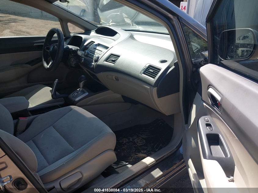 2011 HONDA CIVIC VIN: 19XFA1F51BE000549