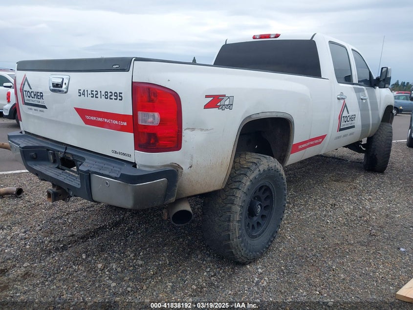 2008 CHEVROLET SILVERADO 3500HD VIN: 1GCHK33628F100592