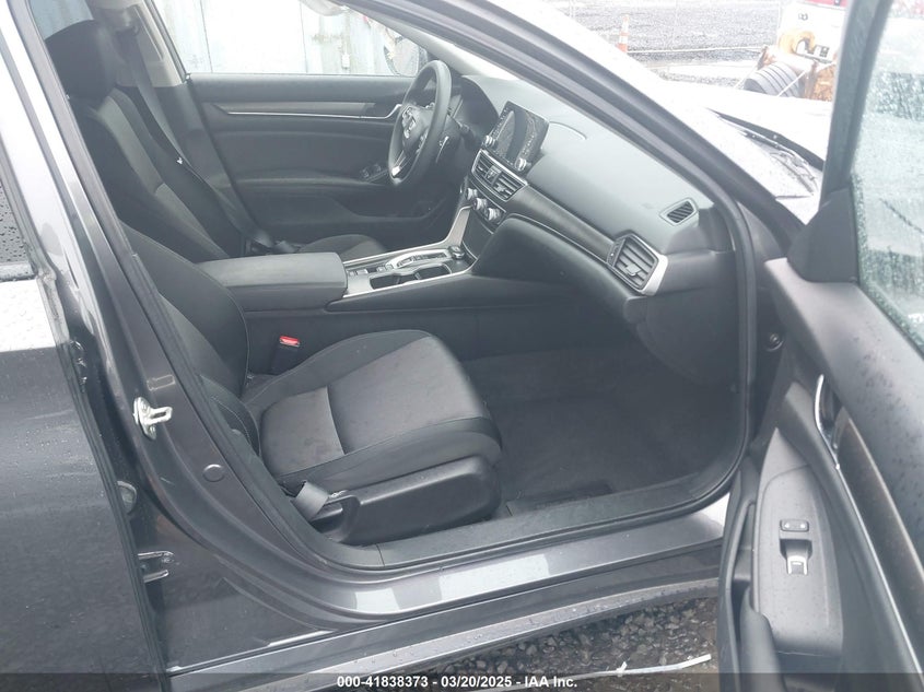 2019 HONDA ACCORD VIN: 1HGCV3F12KA006218