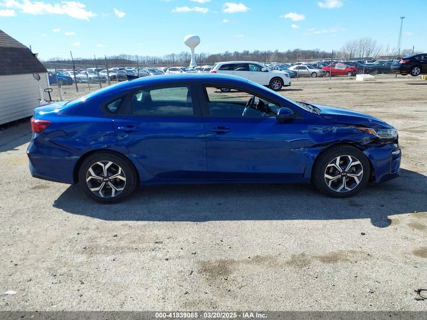 2021 KIA FORTE VIN: 3KPF24AD0ME264586