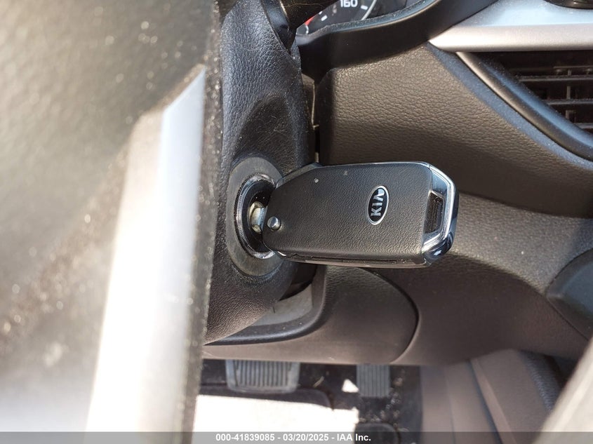 2021 KIA FORTE VIN: 3KPF24AD0ME264586