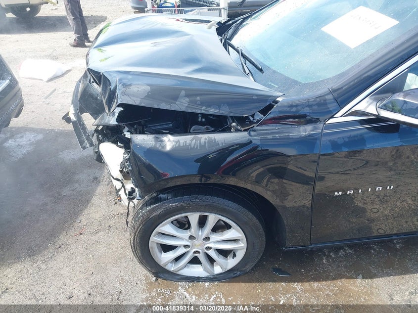 2018 CHEVROLET MALIBU LT - 1G1ZD5ST2JF134385