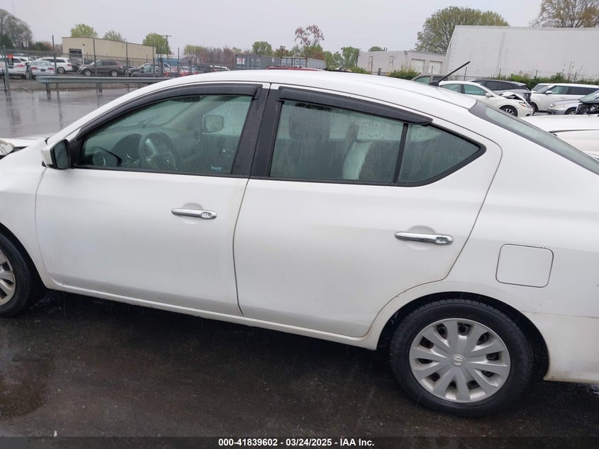 2015 NISSAN VERSA 1.6 SV - 3N1CN7AP8FL910559