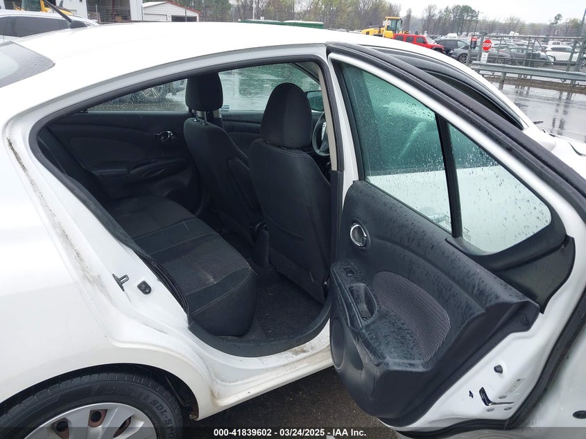 2015 NISSAN VERSA 1.6 SV - 3N1CN7AP8FL910559