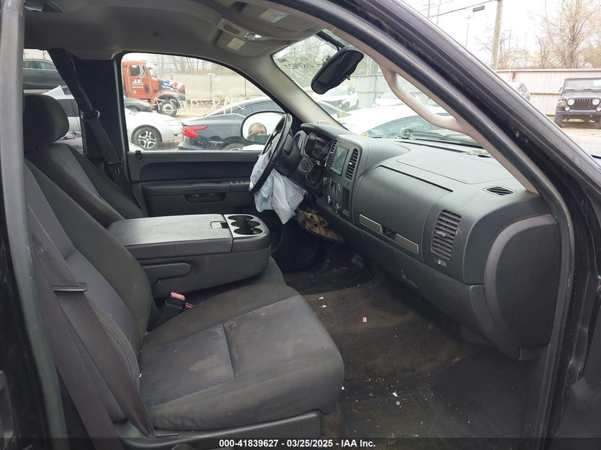 2010 CHEVROLET SILVERADO 1500 VIN: 1GCSKSE3XAZ172390