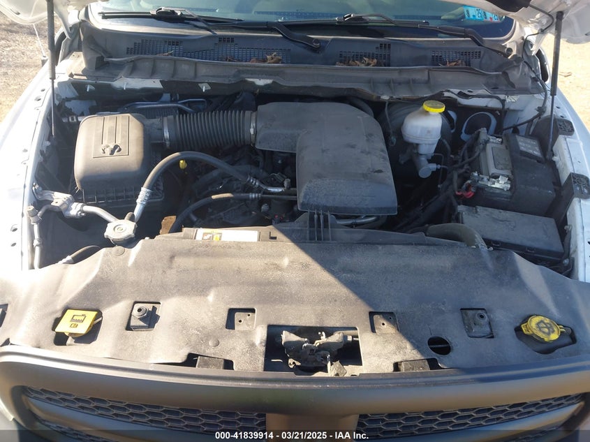 2022 RAM 1500 CLASSIC VIN: 1C6RR6FG5NS229670