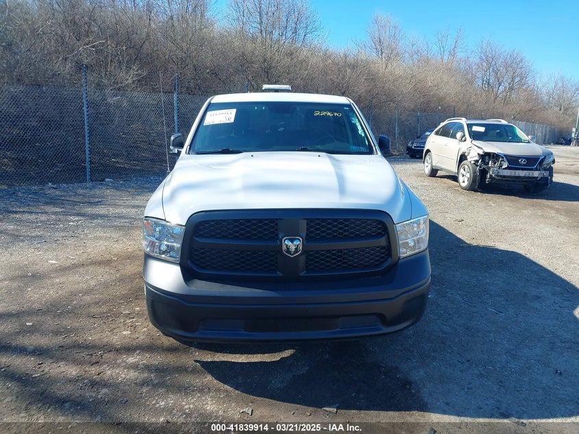2022 RAM 1500 CLASSIC VIN: 1C6RR6FG5NS229670