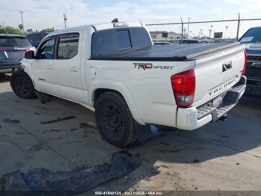 2017 TOYOTA TACOMA DBL CAB/SR5/TRD SPORT/OR - 3TMAZ5CN4HM051993
