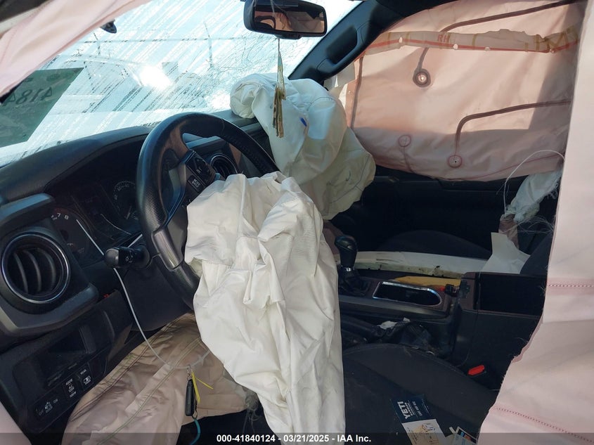 2017 TOYOTA TACOMA DBL CAB/SR5/TRD SPORT/OR - 3TMAZ5CN4HM051993