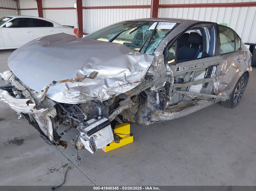 2022 TOYOTA COROLLA HYBRID LE - JTDEAMDE2NJ042798