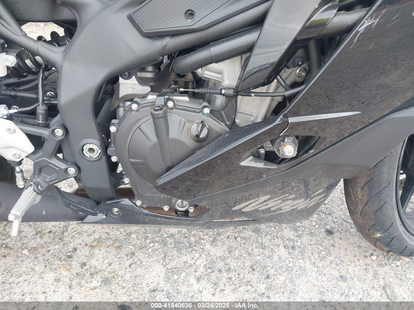 2025 Kawasaki Zx400 P VIN: ML5ZXCP10SDA32801 Lot: 41840636