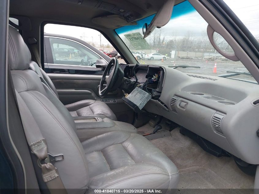 1995 Chevrolet Suburban K1500 VIN: 1GNFK16KXS1391827 Lot: 41840715