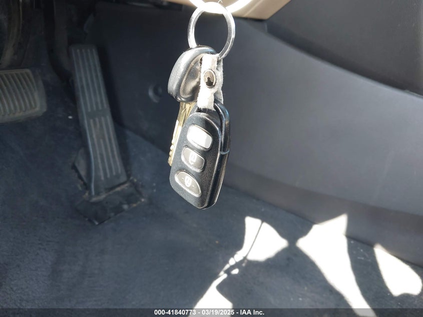 2012 HYUNDAI ELANTRA VIN: KMHDH4AE7CU411271