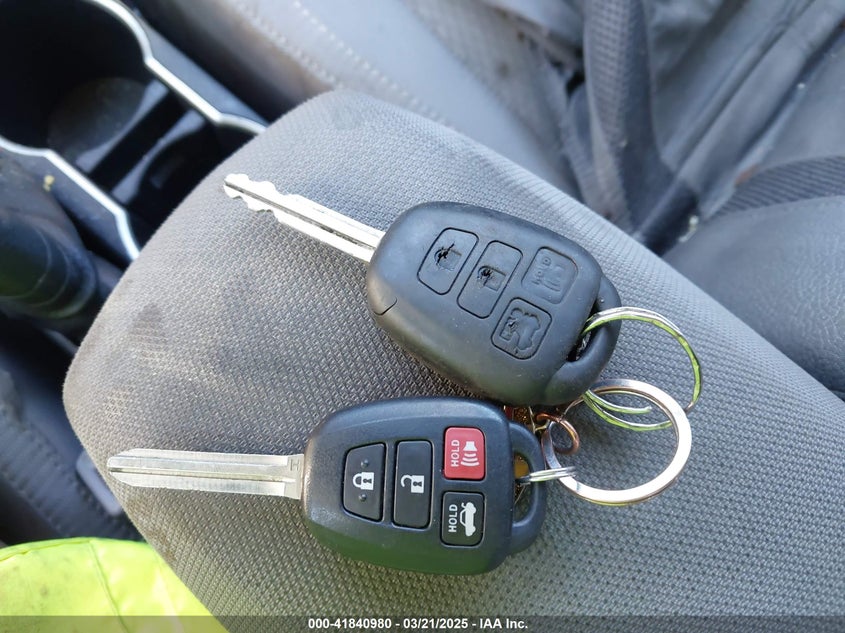 2016 TOYOTA COROLLA LE - 2T1BURHEXGC551506