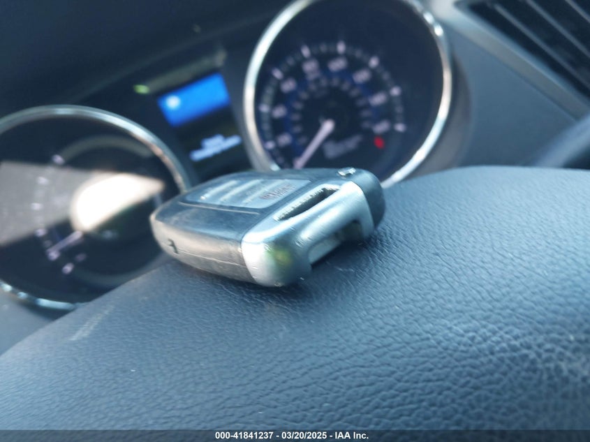 2014 HYUNDAI SONATA HYBRID - KMHEC4A48EA115075