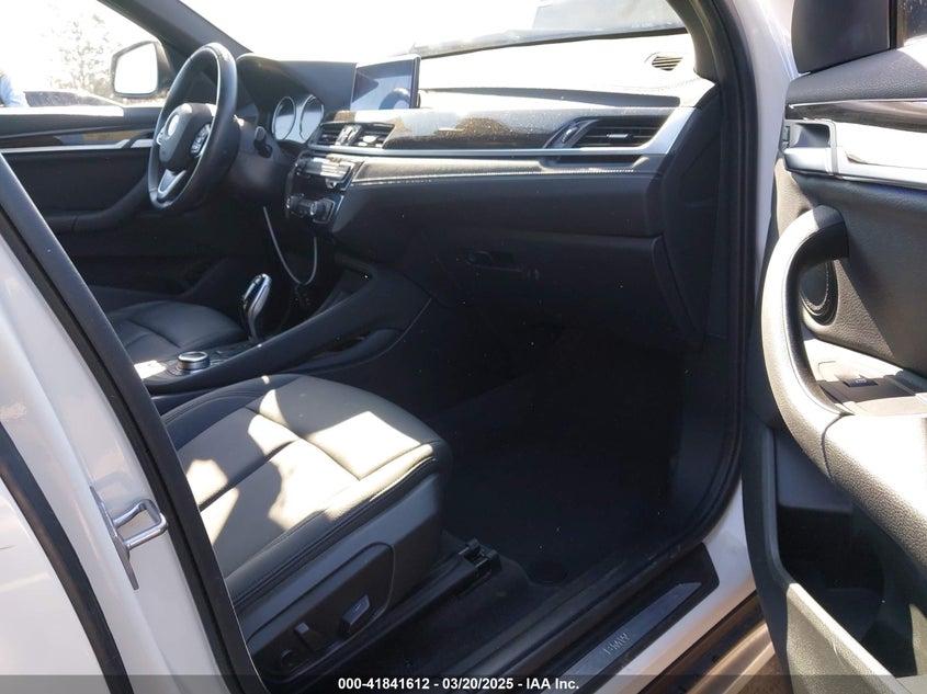 2021 BMW X1 VIN: WBXJG7C08M5S34659