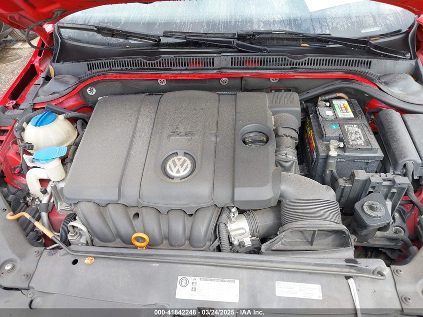 2013 VOLKSWAGEN JETTA 2.5L SE - 3VWDX7AJ6DM255345
