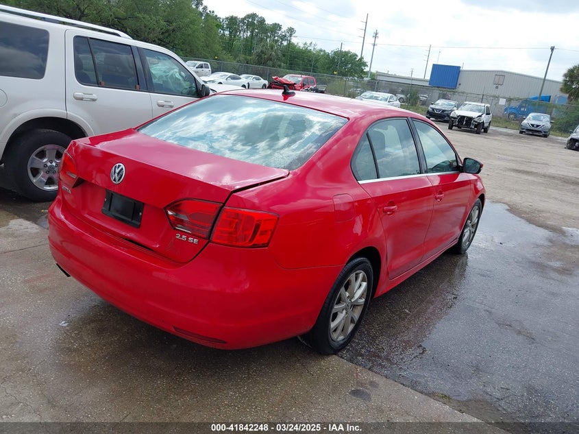2013 VOLKSWAGEN JETTA 2.5L SE - 3VWDX7AJ6DM255345