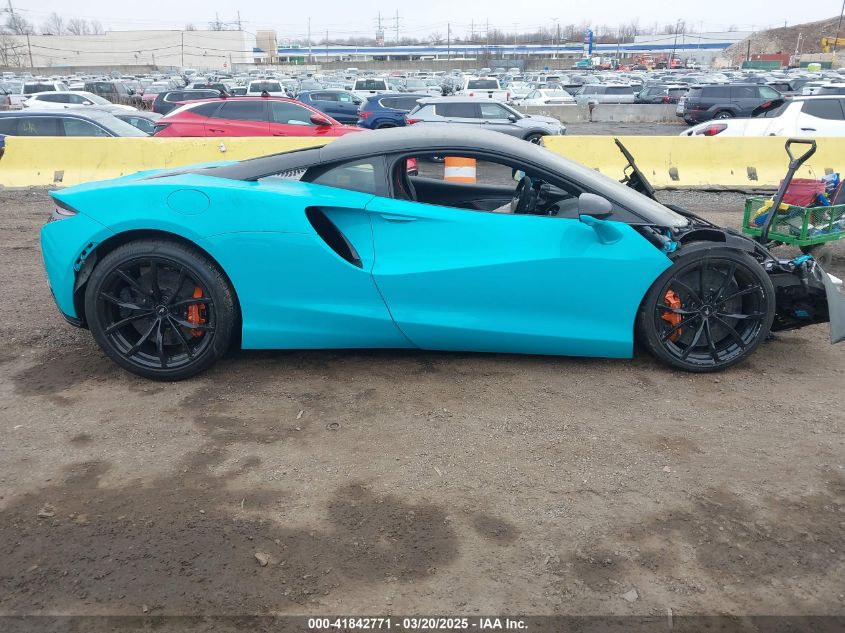 2023 McLaren Artura - SBM16AEA2PW001787