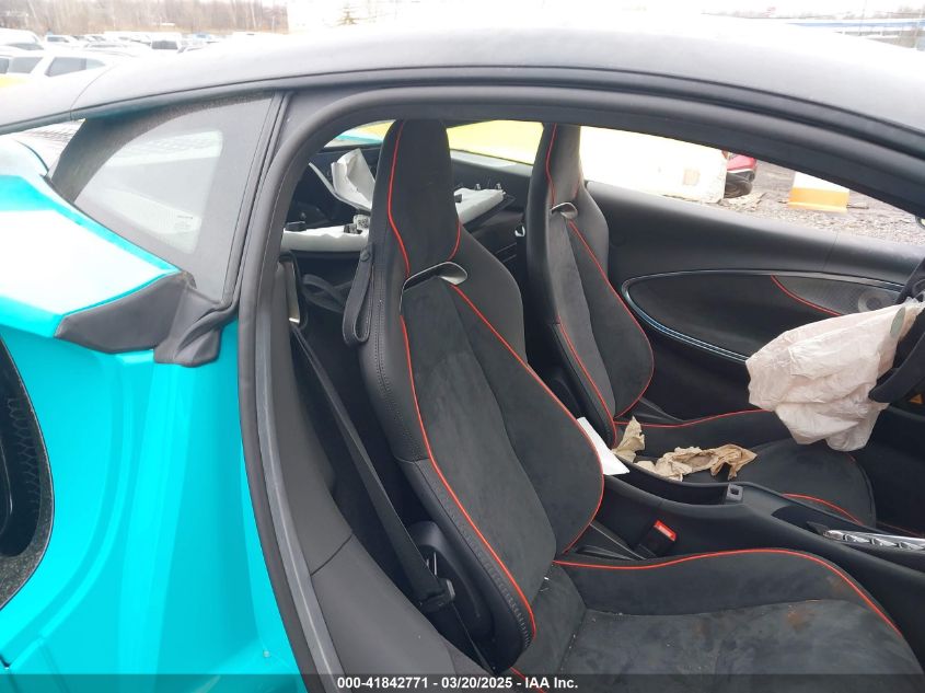 2023 McLaren Artura - SBM16AEA2PW001787