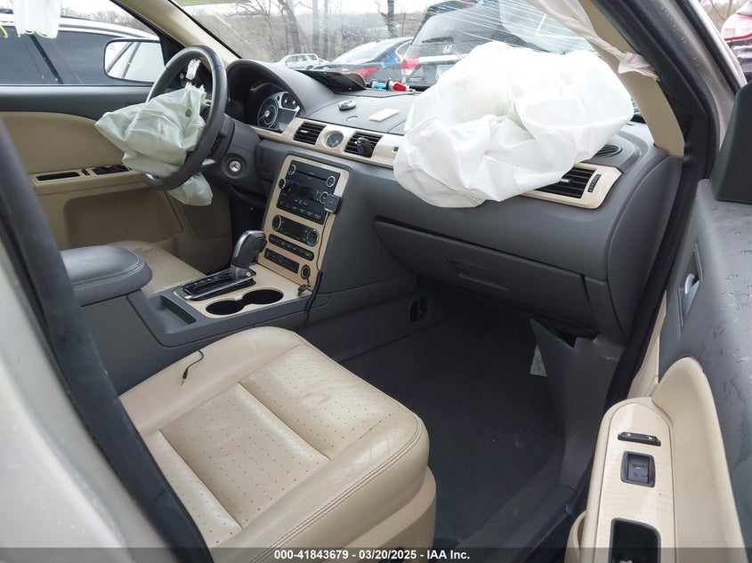 2008 MERCURY SABLE VIN: 1MEHM43W58G601548